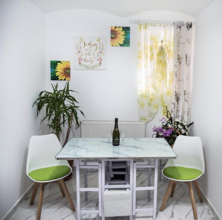 Wall St House Sibiu Ngoại thất bức ảnh