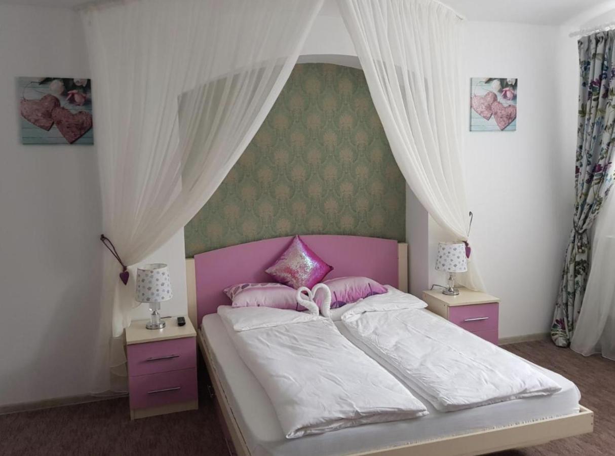 Wall St House Sibiu Ngoại thất bức ảnh